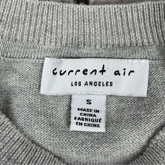 CURRENT AIR gray knit top with floral lightweight balloon sleeves, size S - Picture 3 of 16